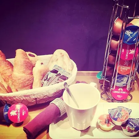 Ξενοδοχείο ημιδιαμονής Confort Avec Balneo Et Lit King Size *