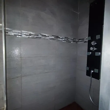 Confort Avec Balneo Et Lit King Size