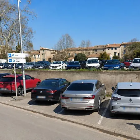 Romantiskt hotell Confort Avec Balneo Et Lit King Size