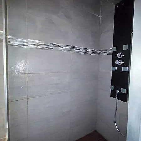 Confort Avec Balneo Et Lit King Size * Pézenas